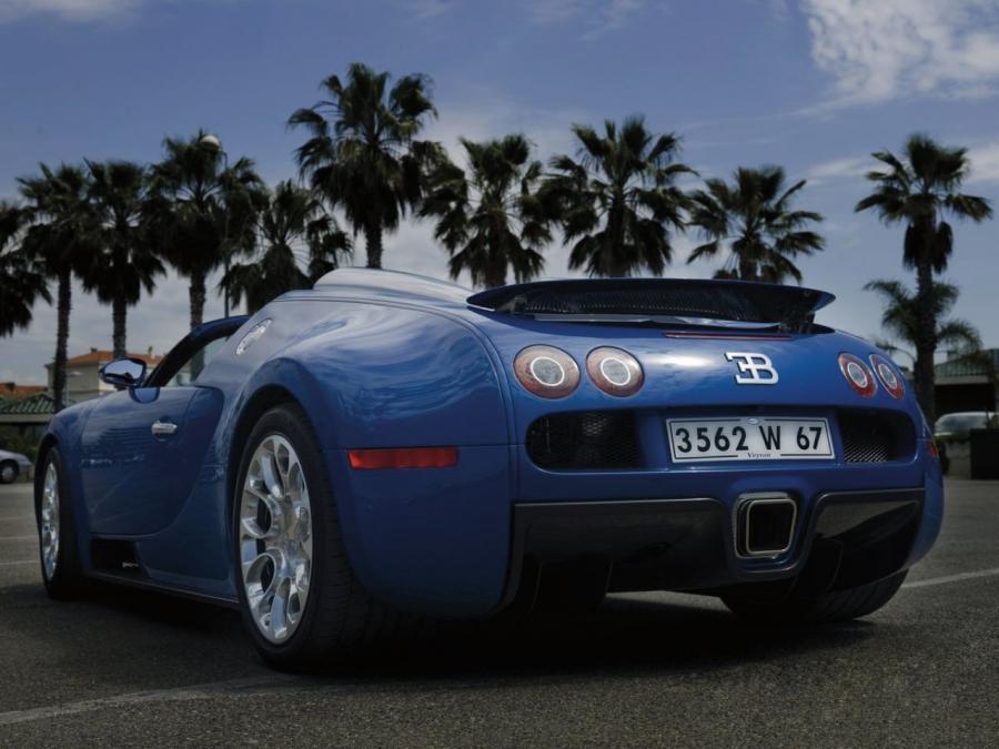  Bugatti Veyron 16.4 Grand Sport Roadster 2008 года  (фото 15 из 186)